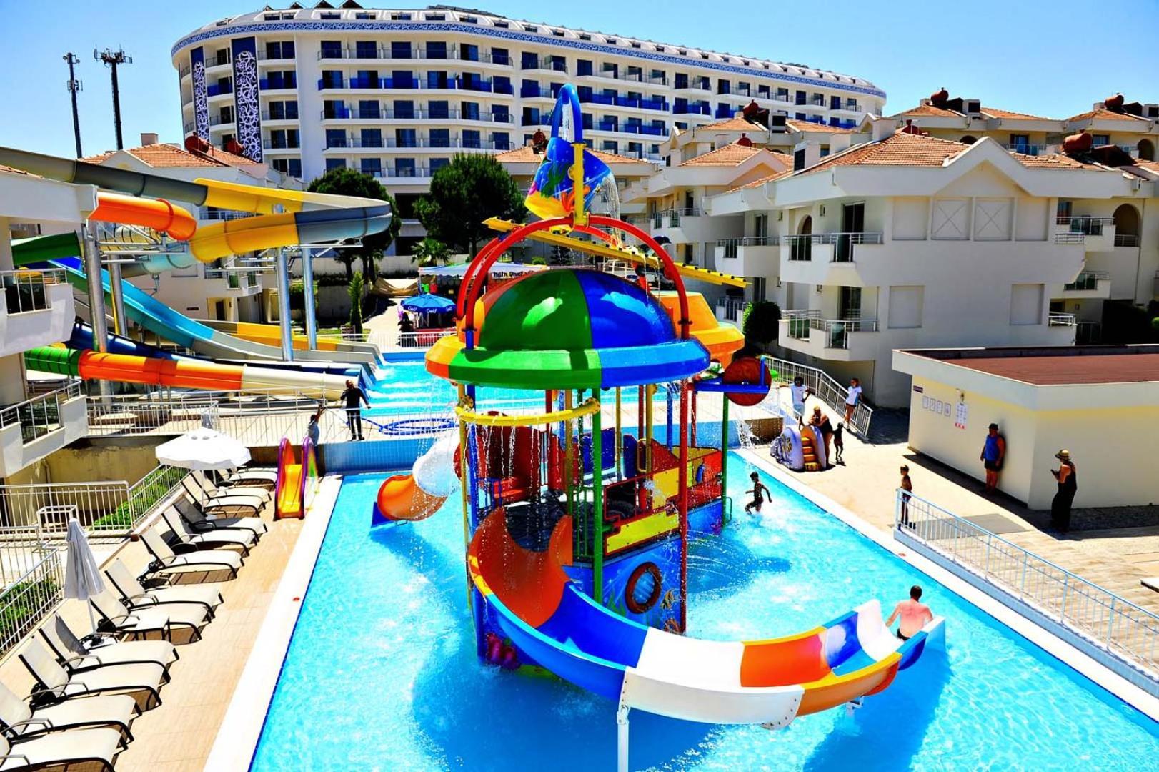 Dream Family Club Hotel Side Luaran gambar